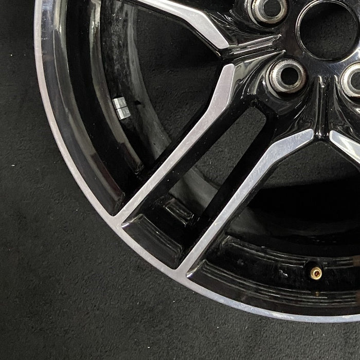 18" MUSTANG 18-23 18x8 , 10 spoke Original OEM Wheel Rim - Additional View