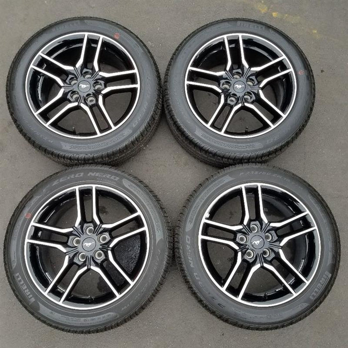 18" MUSTANG 18-23 18x8 , 10 spoke Original OEM Wheel Rim - Front View