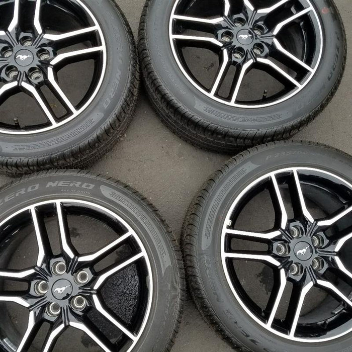 18" MUSTANG 18-23 18x8 , 10 spoke Original OEM Wheel Rim - Angle View