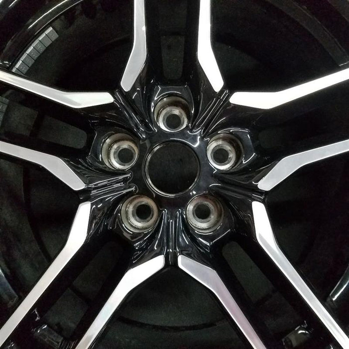 18" MUSTANG 18-23 18x8 , 10 spoke Original OEM Wheel Rim - Angle View