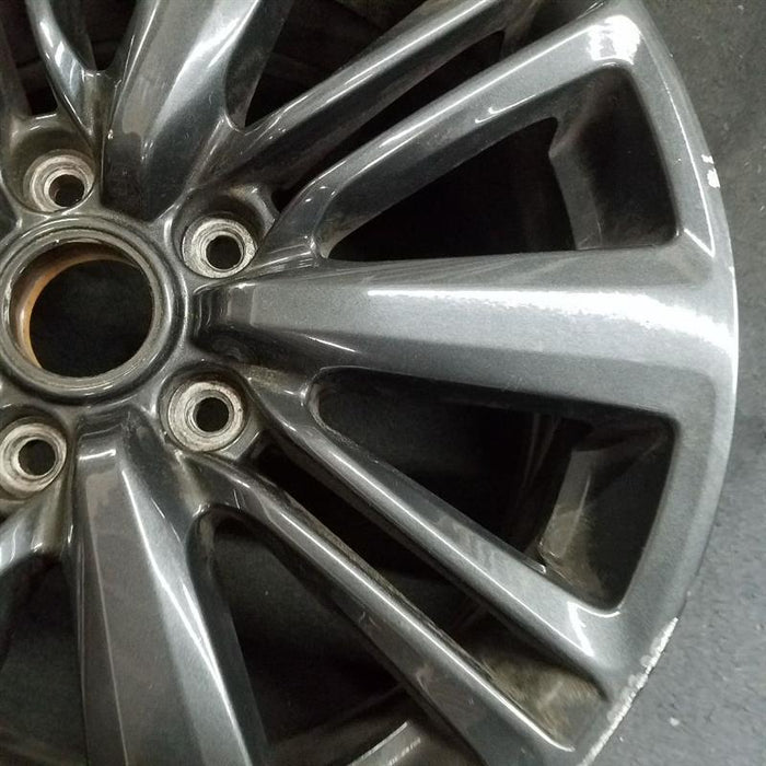 17" WRX 15-21 17x8 , gray Original OEM Wheel Rim - Close-Up Detail