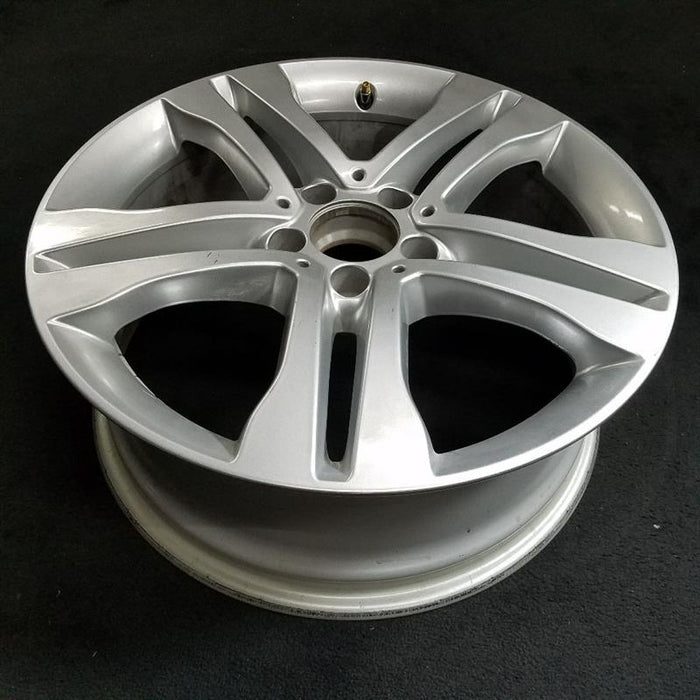 18" MERCEDES GLA-CLASS 15-17 156 Type, GLA250, 18x7 Original OEM Wheel Rim - Close-Up Detail