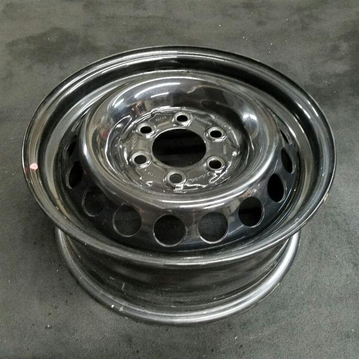 16" SPRINTER 2500 07-09 , steel Original OEM Wheel Rim - Close-Up Detail