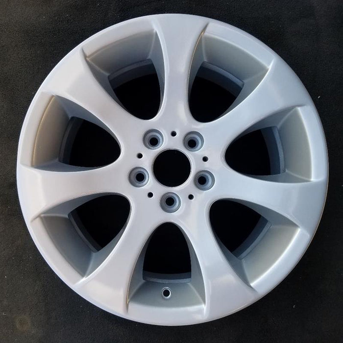 18" BMW 323i 06-11 18x8 , 7 spoke, flared spoke, single spoke design Original - Front View