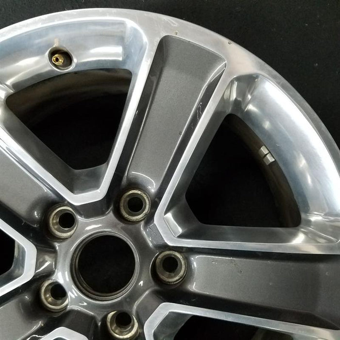 18" WRANGLER 18 VIN X 6th digit JL body 18x7.5 5 spoke straight spoke opt WHG polished with spokes granite crystal Original OEM Wheel Rim