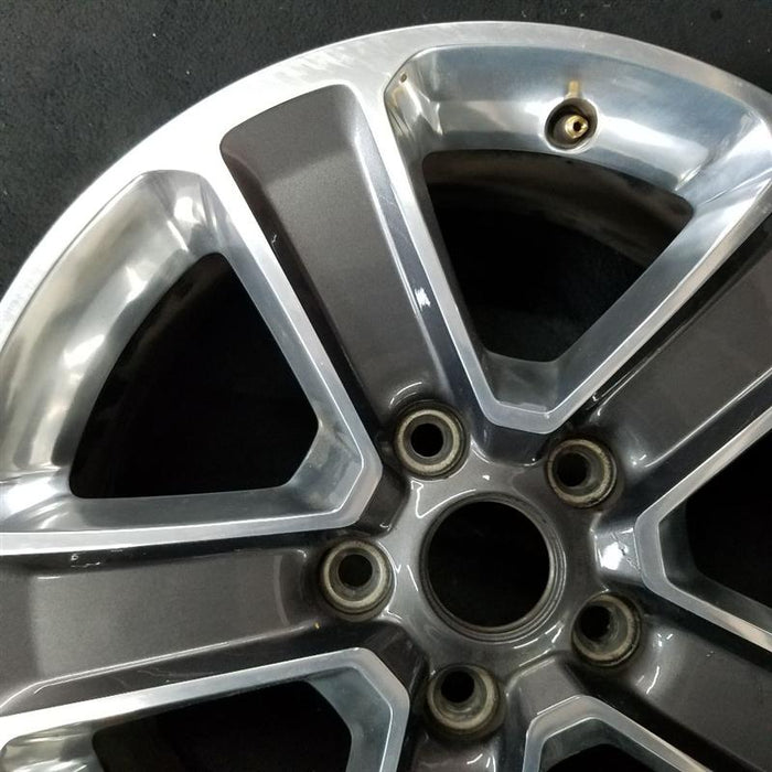 18" WRANGLER 18 VIN X 6th digit JL body 18x7.5 5 spoke straight spoke opt WHG polished with spokes granite crystal Original OEM Wheel Rim