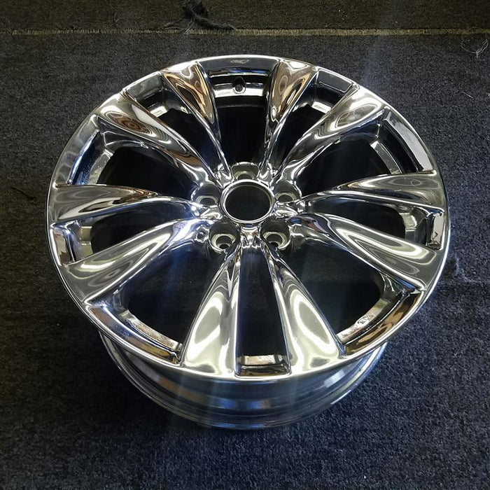 18" INFINITI M37 11-13 18x8 , 10 spoke, Original OEM Wheel Rim - CHROME - Close-Up Detail