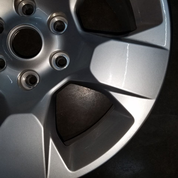 18" DODGE 1500 PICKUP 19 6 lug 18x8 aluminum 5 spoke opt WBB Original OEM Wheel - Close-Up Detail