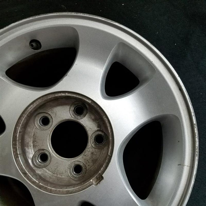 15" MUSTANG 99-01 15x7 6 spoke surface silver finish Original OEM Wheel Rim - Close-Up Detail