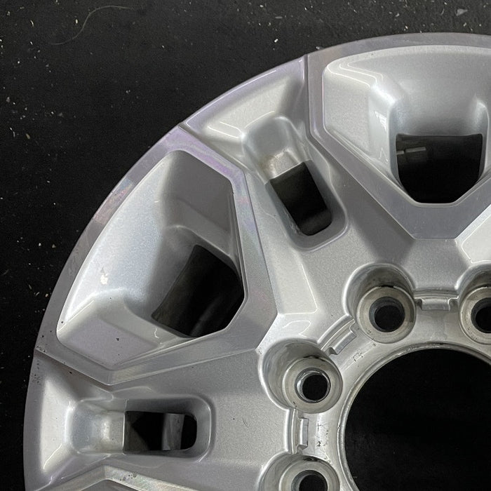 18" SILVERADO 2500 PICKUP 21-24 18x8, aluminum, machined face with silver accent Original OEM Wheel Rim