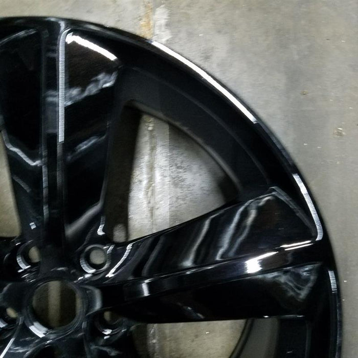 20" CHALLENGER 09-10 20x9 alloy machined finish 5 spoke SRT imprinted between - Additional View
