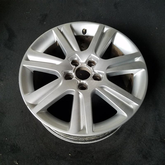 17" AUDI A4 09-11 17x7.5 , 7 spoke Original OEM Wheel Rim - Close-Up Detail