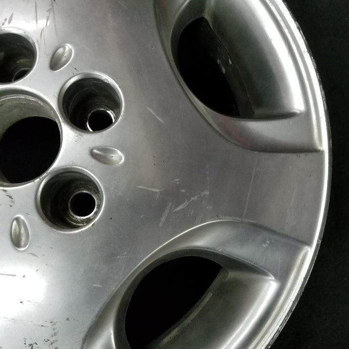 15" LEXUS ES300 99 15x6, alloy, w/American Coach Special Edition Original OEM - Close-Up Detail
