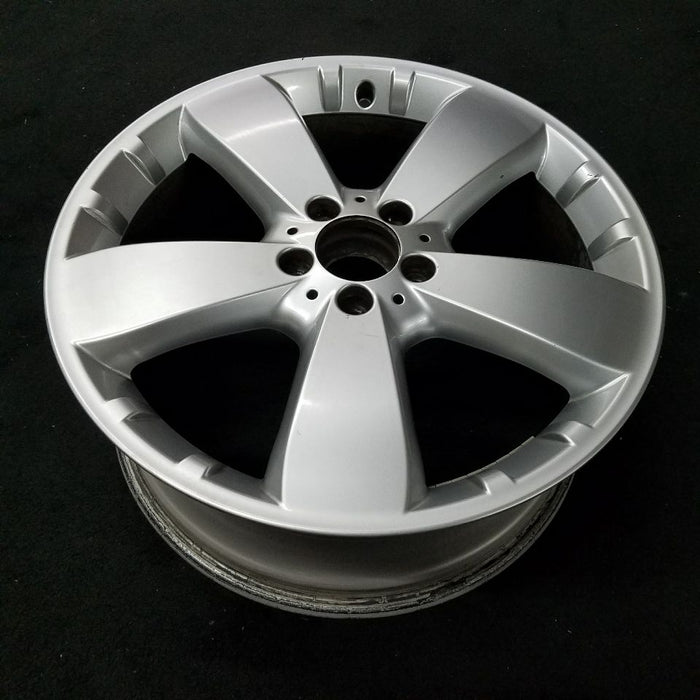 18" MERCEDES ML-CLASS 06 164 Type; ML500 18x8 5 spoke Original OEM Wheel Rim - Close-Up Detail