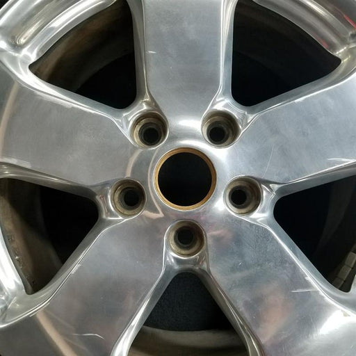 18" GRAND CHEROKEE 11 s 18x8 polished Original OEM Wheel Rim - Angle View