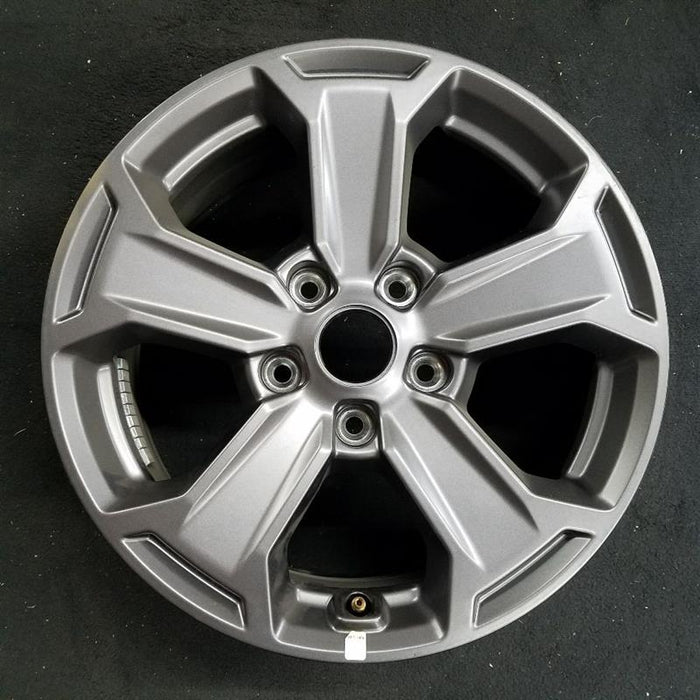 17" WRANGLER 18 VIN W 6th digit JK body 17x7.5 5 spoke solid spoke grooved - Front View