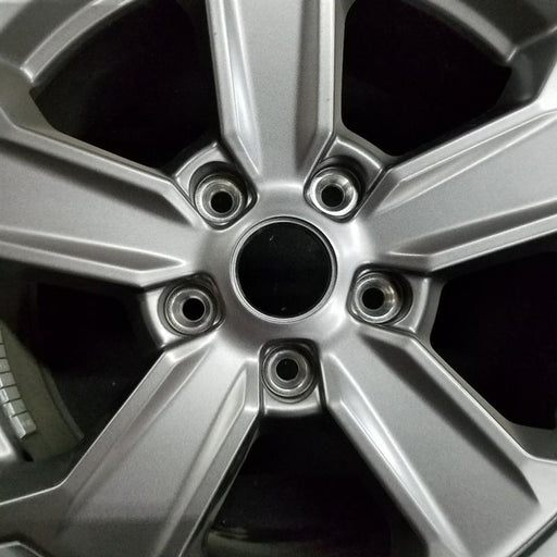 17" WRANGLER 18 VIN W 6th digit JK body 17x7.5 5 spoke solid spoke grooved - Angle View