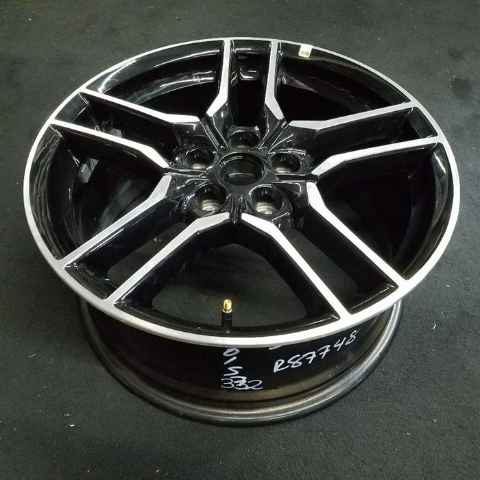 18" MUSTANG 18-23 18x8 , 10 spoke Original OEM Wheel Rim - Side Profile