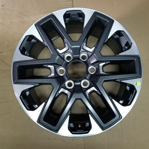 20" SEQUOIA 23-25 20x8, open spoke , machined face with black pockets Original - Front View
