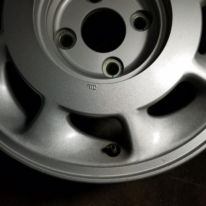 15" INFINITI M30 90-92 15x6.5 , R. Original OEM Wheel Rim - Side Profile