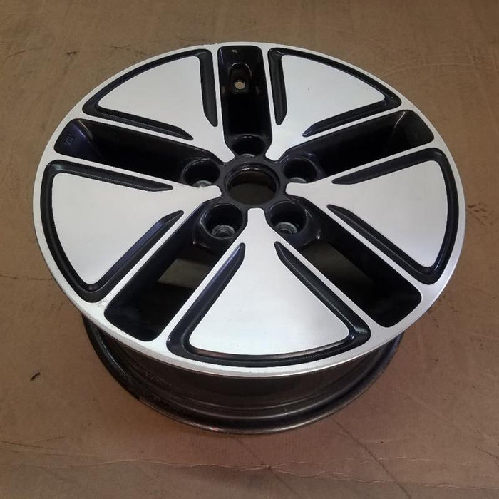 16" OPTIMA 11-13 16x6.5 alloy 5 spoke Hybrid Original OEM Wheel Rim - Close-Up Detail