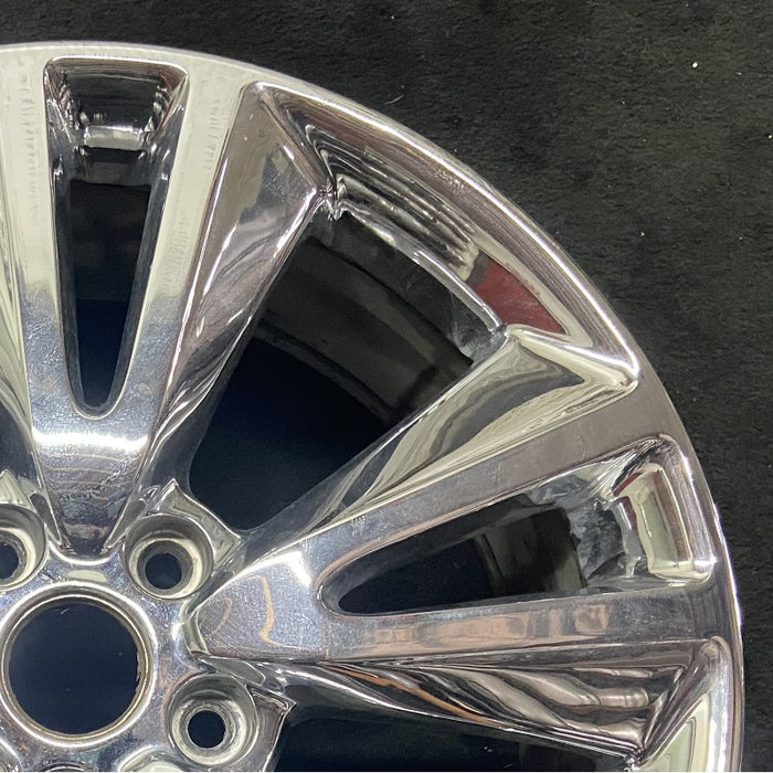 20" GRAND CHEROKEE 11 s 20x8 10 spoke 5 pairs Original OEM Wheel Rim - Close-Up Detail