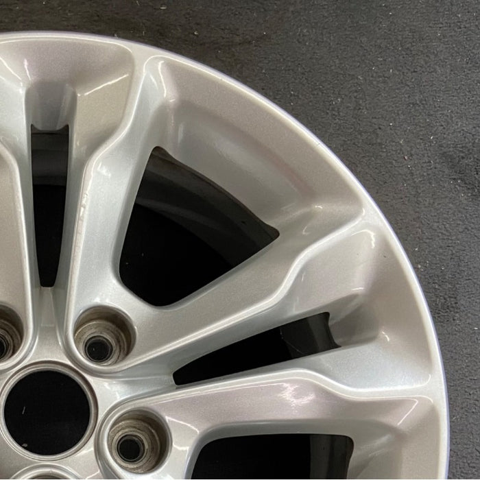 17" OPTIMA 11-13 17x6.5 alloy 10 spoke Original OEM Wheel Rim - Close-Up Detail