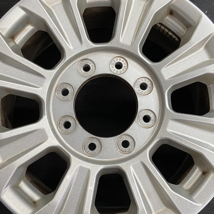 18" FORD F250SD PICKUP 20-22 18x8 aluminum 8 spoke silver Original OEM Wheel Rim - Angle View