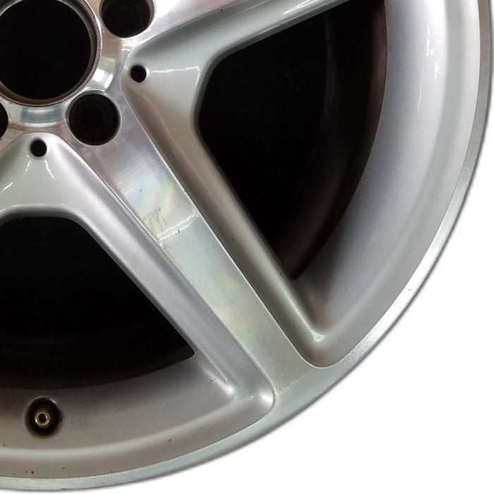 18" MERCEDES CLS-CLASS 12 218 Type; CLS550 AWD 18x9.5 AMG silver accents - Close-Up Detail