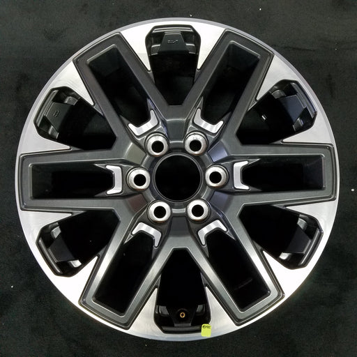 20" SEQUOIA 23-24 20x8, open spoke , machined face with black pockets Original - Angle View
