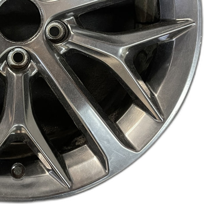18" CIVIC 20-21 18x8 alloy w/o outer red accent; Y spoke design w/o machined - Close-Up Detail