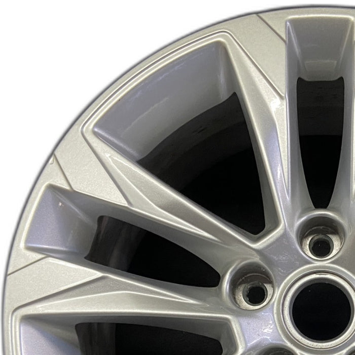17" TRAILBLAZER 21-23 17x7.5 5 double spoke silver opt Q6W Original OEM Wheel - Angle View