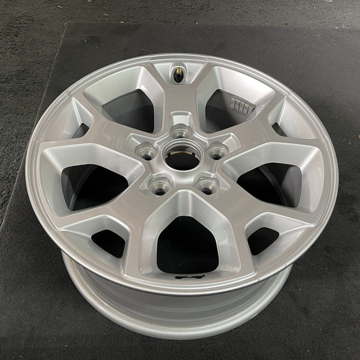 17" WRANGLER 21 17x7.5, , aluminum, Y spoke, , silver Original OEM Wheel Rim - Close-Up Detail