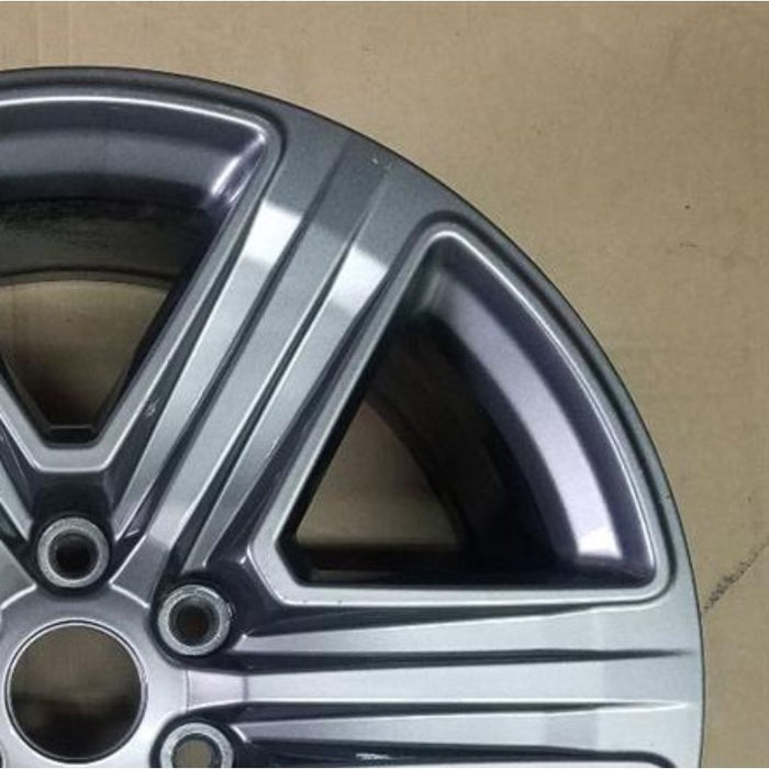 20" FORD F150 PICKUP 18-20 20x8.5, 6 spoke, , straight spoke Original OEM Wheel - Close-Up Detail
