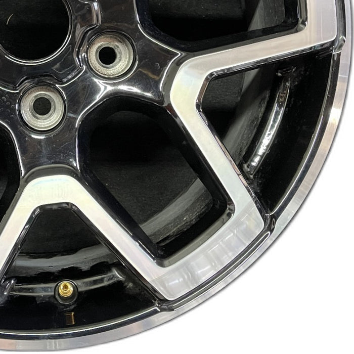 18" BRONCO 21-24 18x7.5 6 double spoke Original OEM Wheel Rim - Close-Up Detail