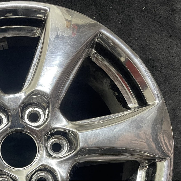 18" FORD F150 PICKUP 18-20 18x7.5 aluminum 6 spoke chrome Original OEM Wheel Rim - Close-Up Detail