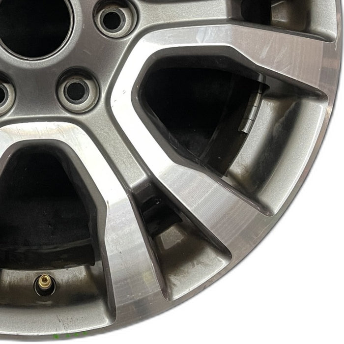 18" RANGER 19 18x8 aluminum 6 spoke machined face with pockets center in gray U - Close-Up Detail