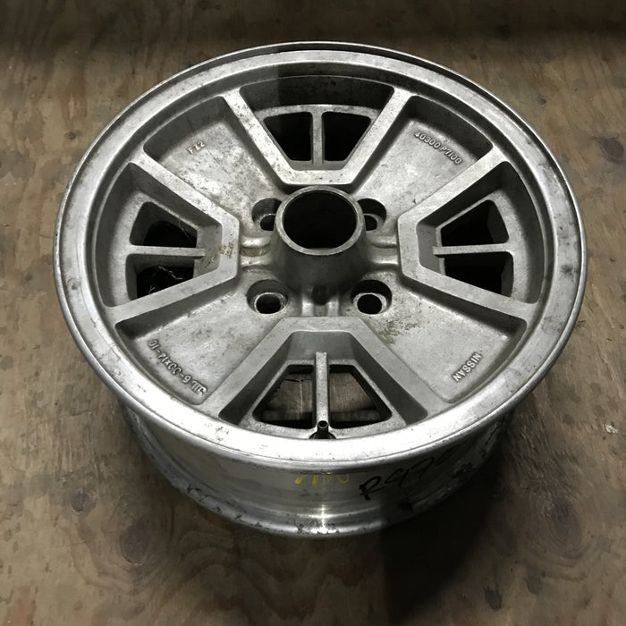 14" 280ZX 79-80 14x6 , silver Original OEM Wheel Rim - Close-Up Detail