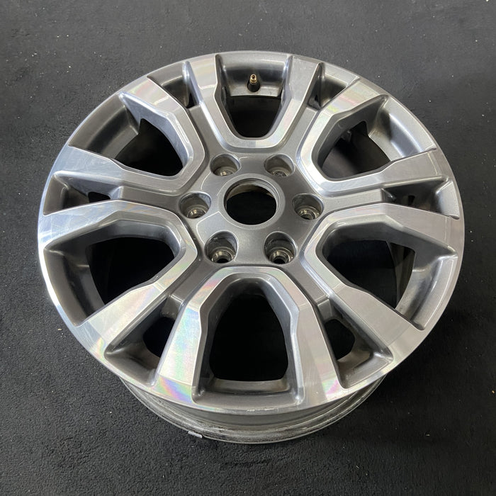 18" RANGER 19 18x8 , 6 spoke, machined face with pockets , U spoke Original OEM - Close-Up Detail