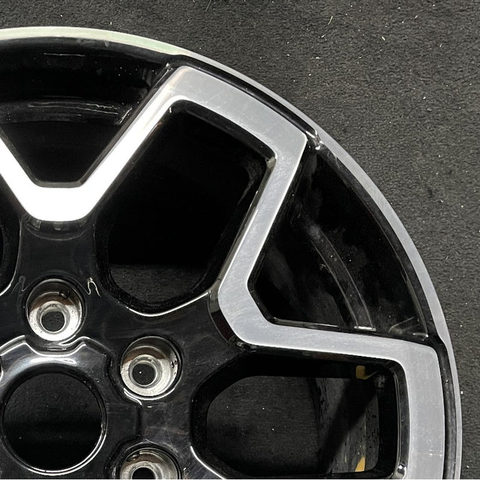 18" BRONCO 21-24 18x7.5 6 double spoke Original OEM Wheel Rim - Close-Up Detail