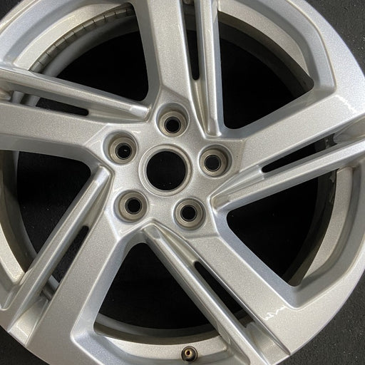 18" TERRAIN 18-21 18x7 opt RSX silver Original OEM Wheel Rim - Angle View