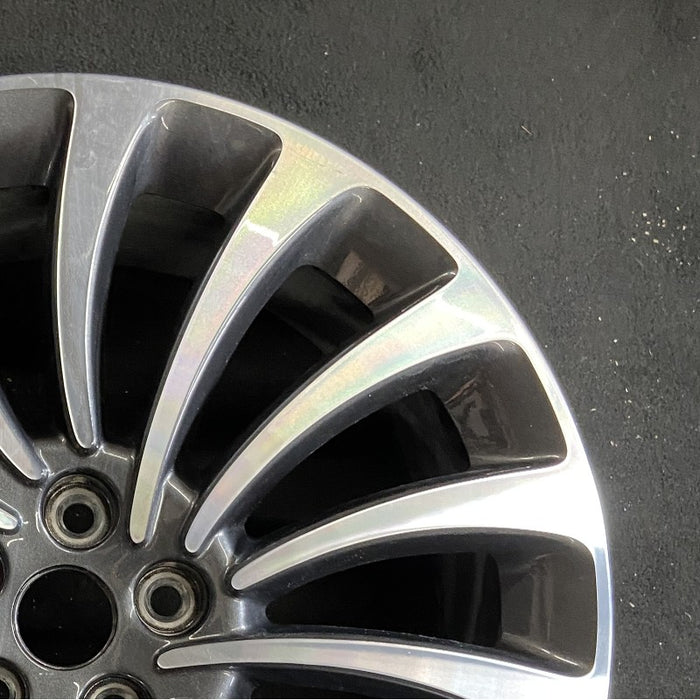 20" AVIATOR 20 20x8 15 spoke Original OEM Wheel Rim - Close-Up Detail