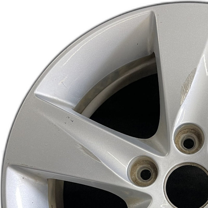16" HYUNDAI ELANTRA 11-12 Sdn 16x6-1/2 alloy w/o machined face; w/o Original OEM Wheel Rim