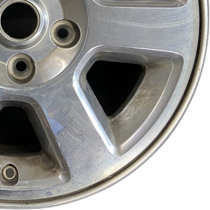17" COMMANDER 06 17x7.5 aluminum 6 spoke Original OEM Wheel Rim - Close-Up Detail