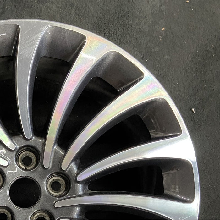 20" AVIATOR 20 20x8 15 spoke Original OEM Wheel Rim - Close-Up Detail
