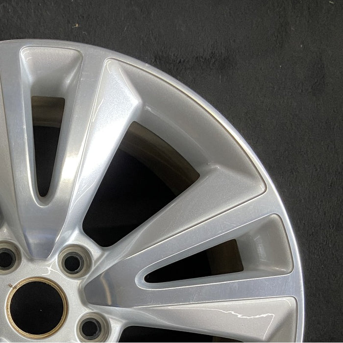 20" GRAND CHEROKEE 11 s 20x8 10 spoke 5 pairs Original OEM Wheel Rim - Close-Up Detail