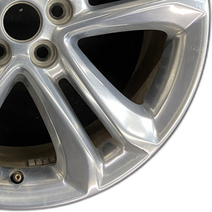 18" EDGE 15-18 18x8 aluminum TPMS 10 spoke 5 split spoke polished Original OEM - Close-Up Detail