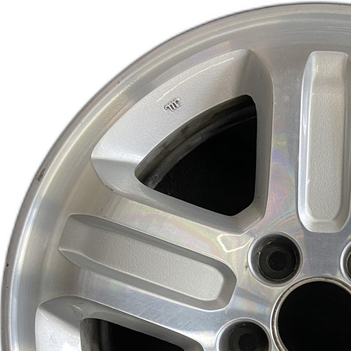 16" PILOT 05 16x6.5 alloy 5 spoke machined finish Canada built Original OEM - Angle View