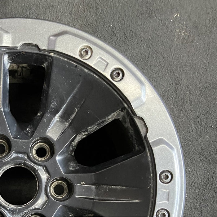 17" FORD F150 RAPTOR 17-20 17x8.5 aluminum 6 spoke beadlock capable Original - Close-Up Detail