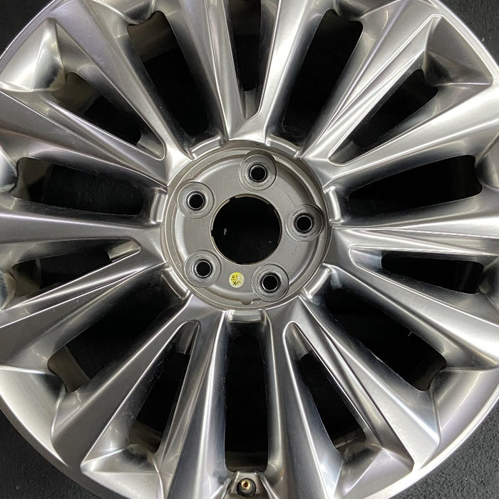 20" PALISADE 20 20x7.5 alloy 14 spoke polished Original OEM Wheel Rim - Angle View